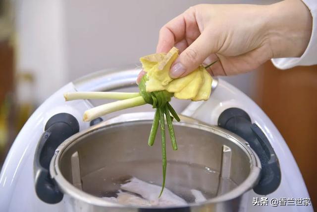 酥脆麻辣兰花豆的做法，这菜蛋白含量比黄豆高