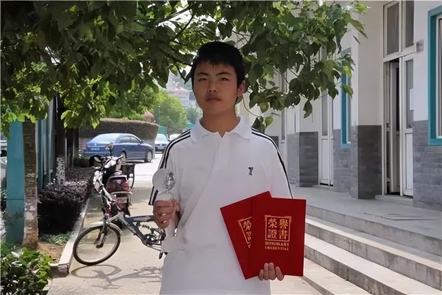 高考壮元张振峰，中国高考界的传奇人物