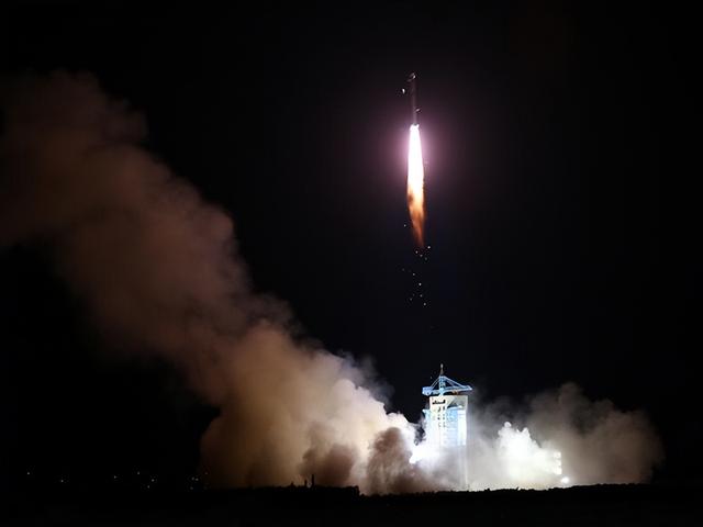 历史上8月27日的重大事件，历史上的今天8月16日