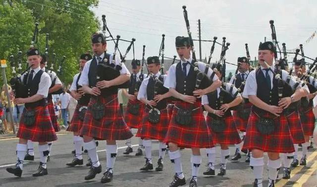 男人穿裙子什么感觉，你见过男士穿裙子吗