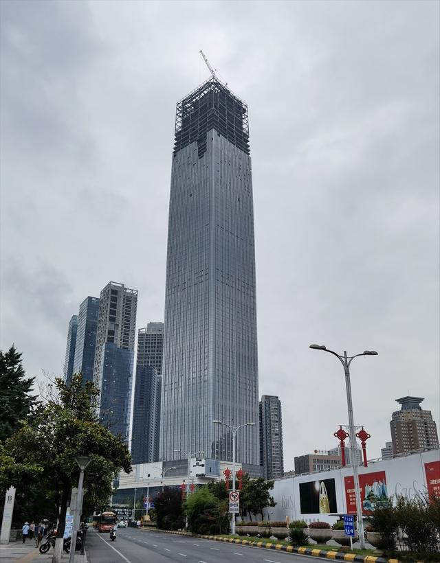 世界25座最经典的摩天大楼，2022年已过半计划年度完工的全球前20高摩天楼