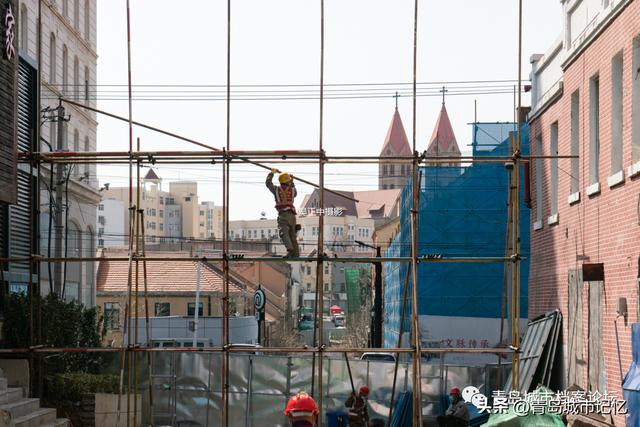 青岛老城区最繁华的老街在哪，吴正中镜头下的青岛