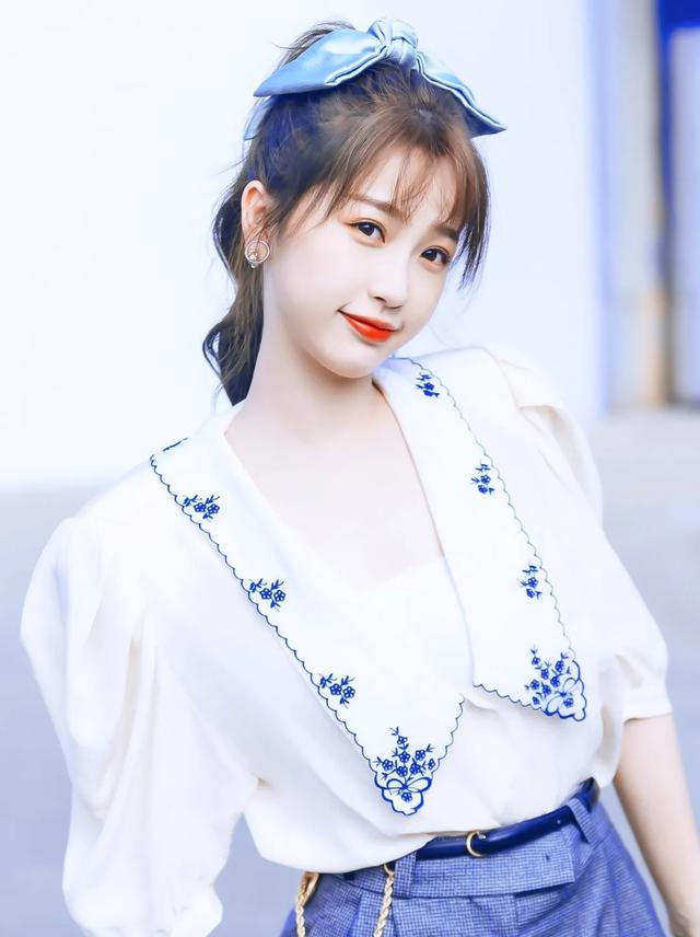 没有刘海的发型，不想要刘海的显脸小发型（四十岁的女人适合什么发型）