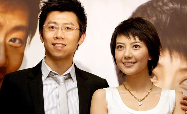 美女一笑散多少钱一代夏雨和袁泉结婚连婚纱都没有