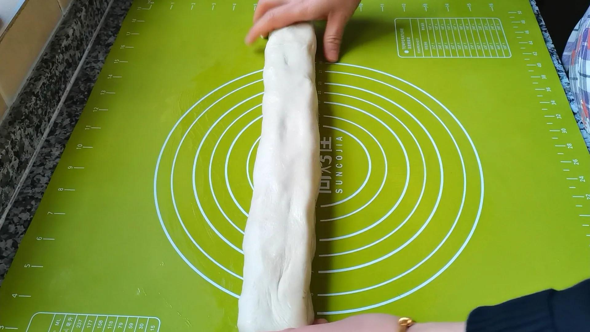 自制手抓饼皮的做法（13个步骤制作简单干净又卫生）