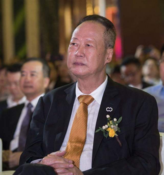 黄世再是哪里人黄世再怎么发家的个人简介