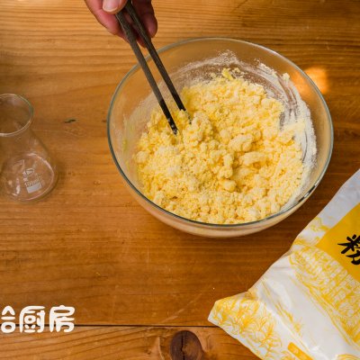 玉米饼子怎么做好吃（简单易上手的玉米饼子教程）
