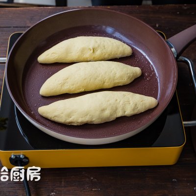 玉米饼子怎么做好吃（简单易上手的玉米饼子教程）