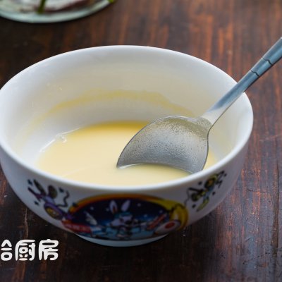 玉米饼子怎么做好吃（简单易上手的玉米饼子教程）