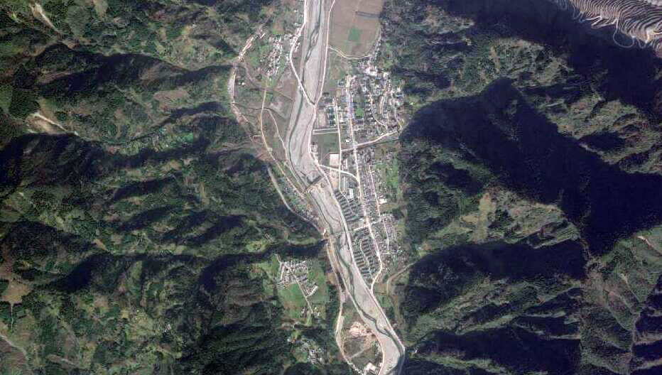 四川绵竹市幅员面积最大的镇,地处山区,人口不足一万人