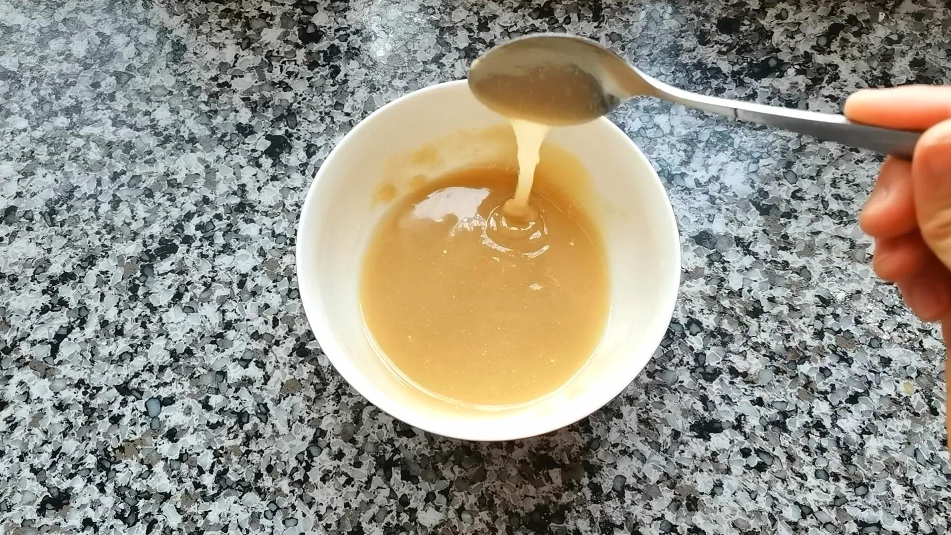自制手抓饼皮的做法（13个步骤制作简单干净又卫生）