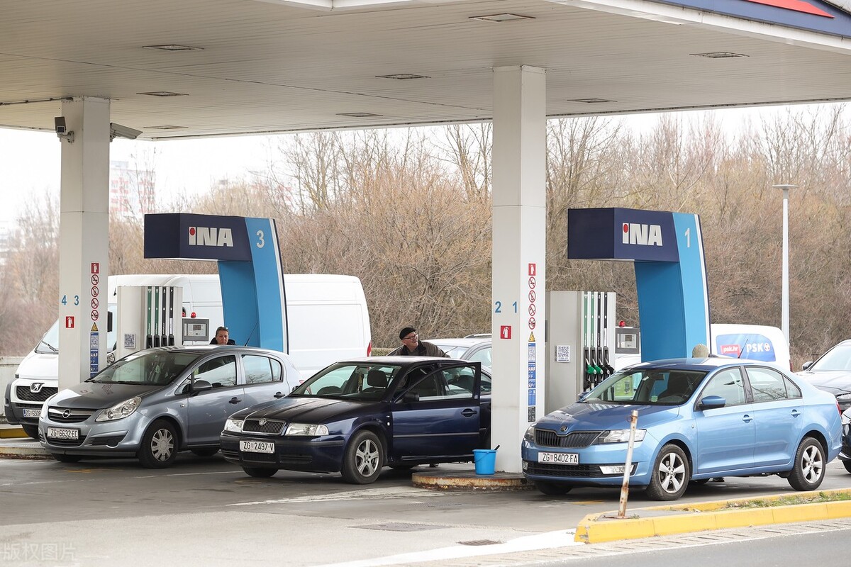 有加油站汽油含水量约9成？5月23日，汽油价、猪价、蛋价有何变化