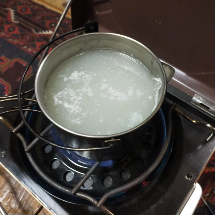 淘米水能替代洗洁精?真的能洗掉油渍吗?3个小妙招餐具干净如新