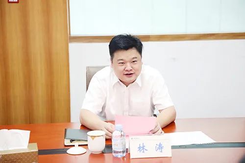 人民体育专访中共南宁市兴宁区委副书记南宁市兴宁区区长林涛体育旅游