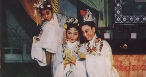 越剧何文秀算命（何文秀桑园访妻结局）