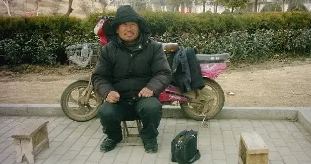 能信算命的吗(大家相信街边那些摆摊算命的么)