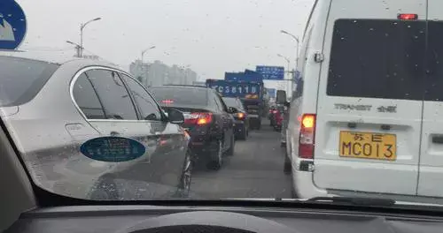 车祸现场，为什么说被撞者鞋掉了，人就会死？是不是迷信？