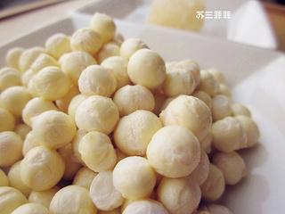 新鲜芡实怎么吃，带壳的新鲜芡实怎么吃（软糯糖水鸡头米）