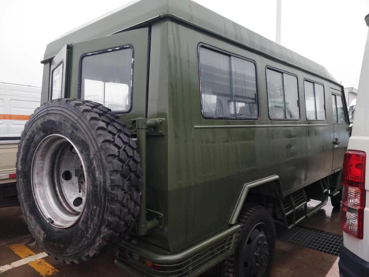 依维柯ouba-依维柯2046蓝牌6座旅游车公告,全国唯一可以上蓝牌的2046.