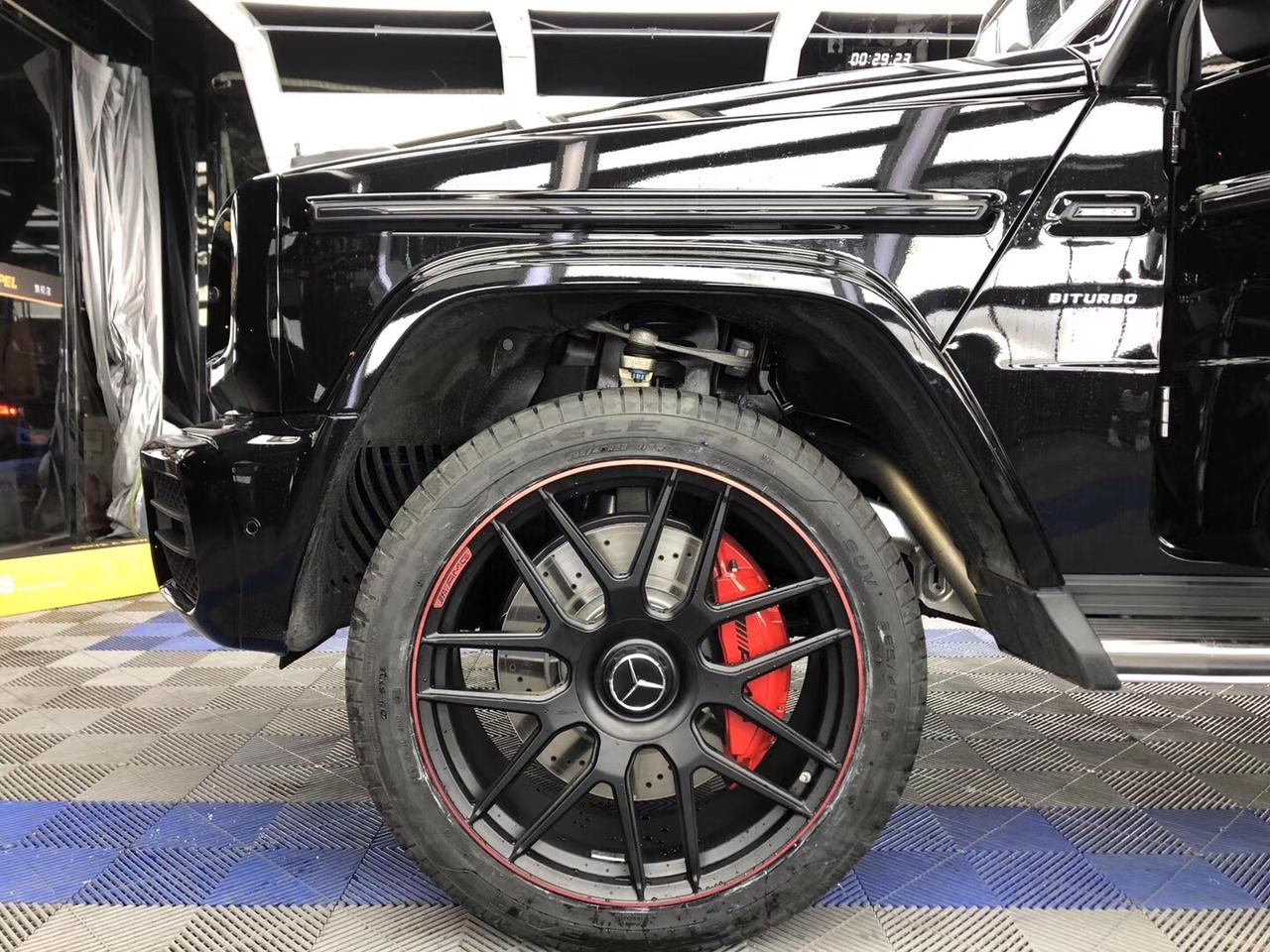 奔驰g级amg今天再来一波g63改特别版轮毂原厂拖车钩全车磨砂哑光隐形