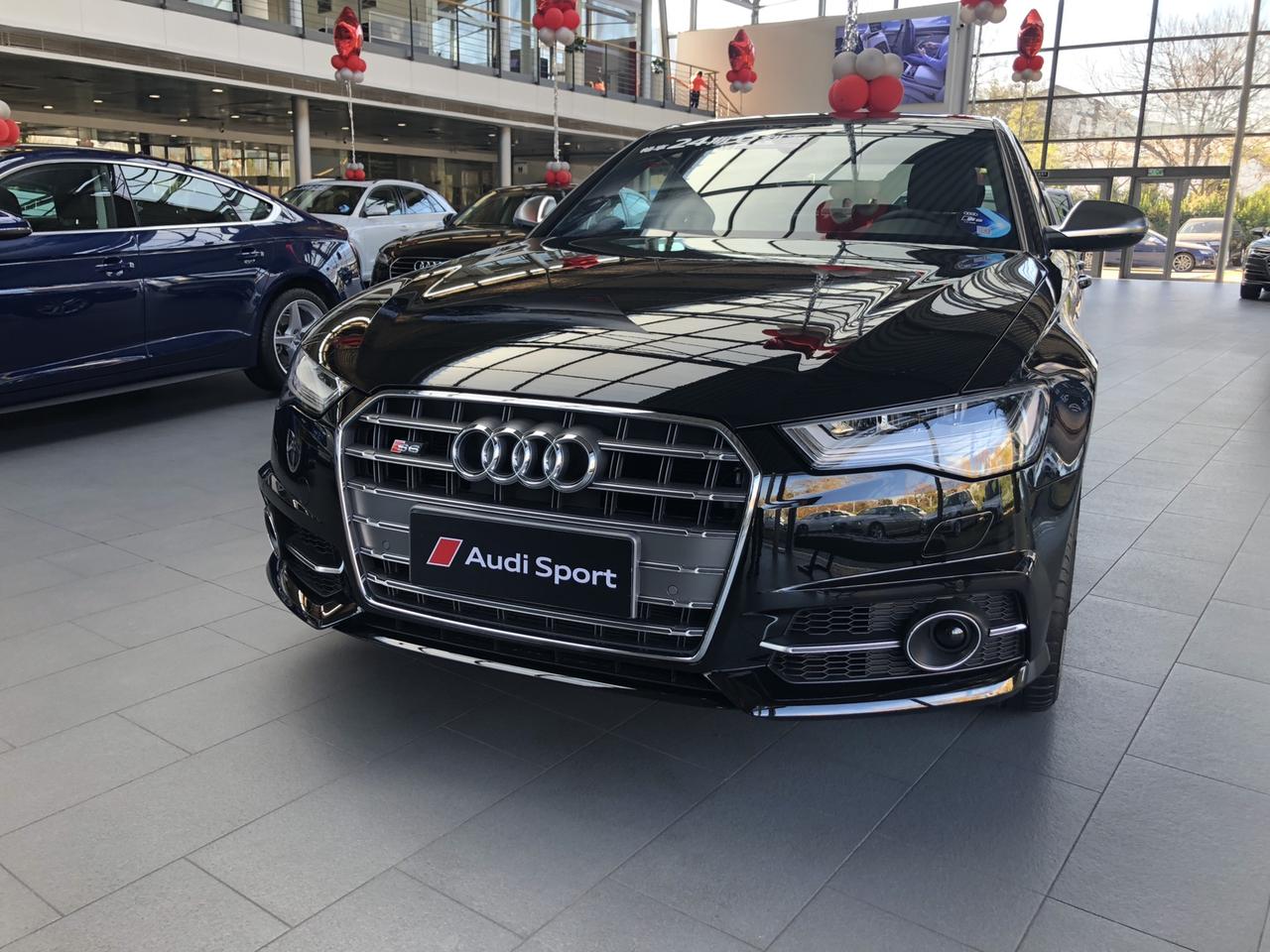 奥迪a6和s6的车头!有区别吗?傻傻分不清楚_奥迪a6l车友圈_懂车帝