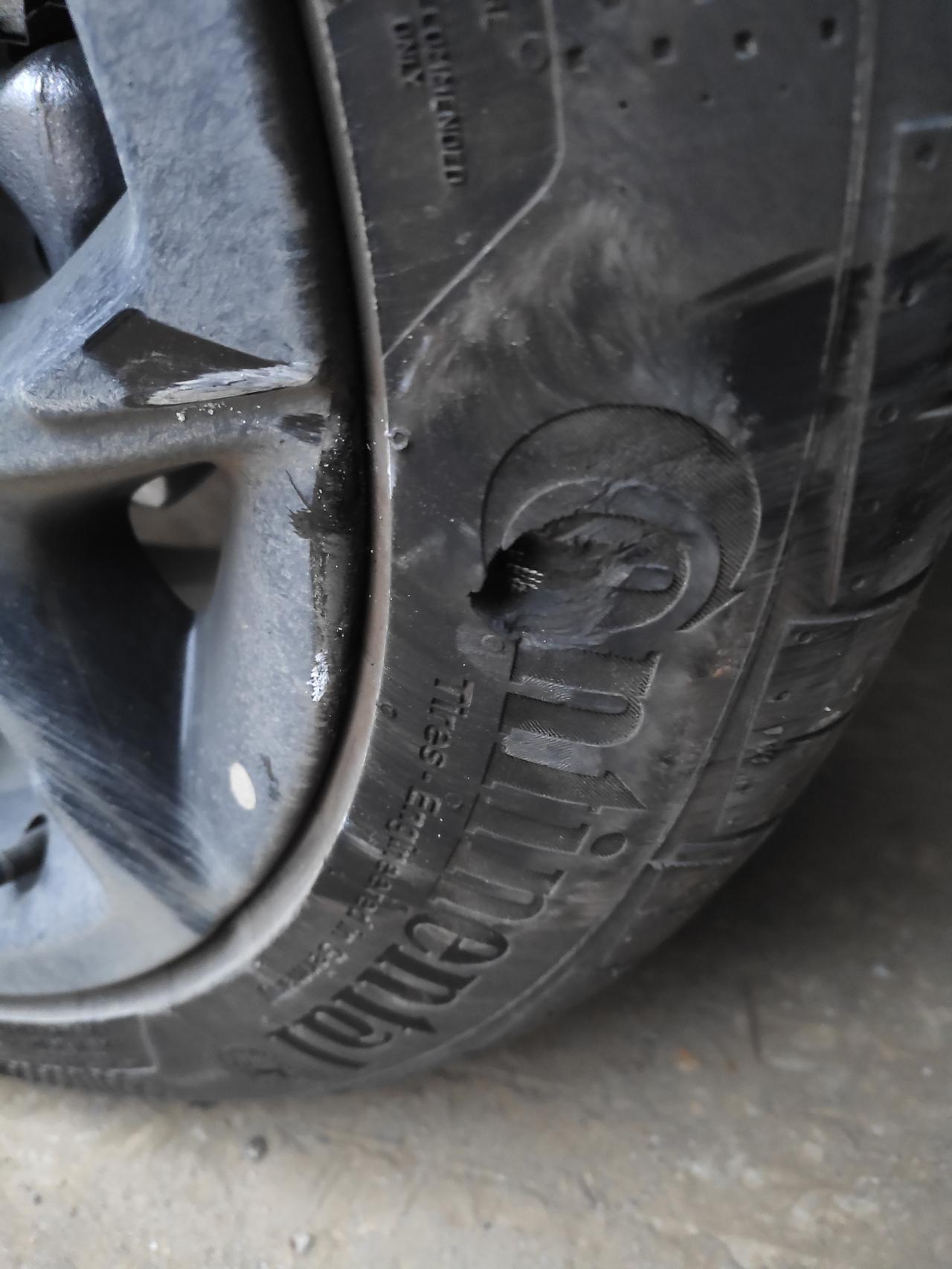 迈锐宝xl车主·车龄2年换吧,都漏线了,这开出去过个坑什么的,再爆胎了