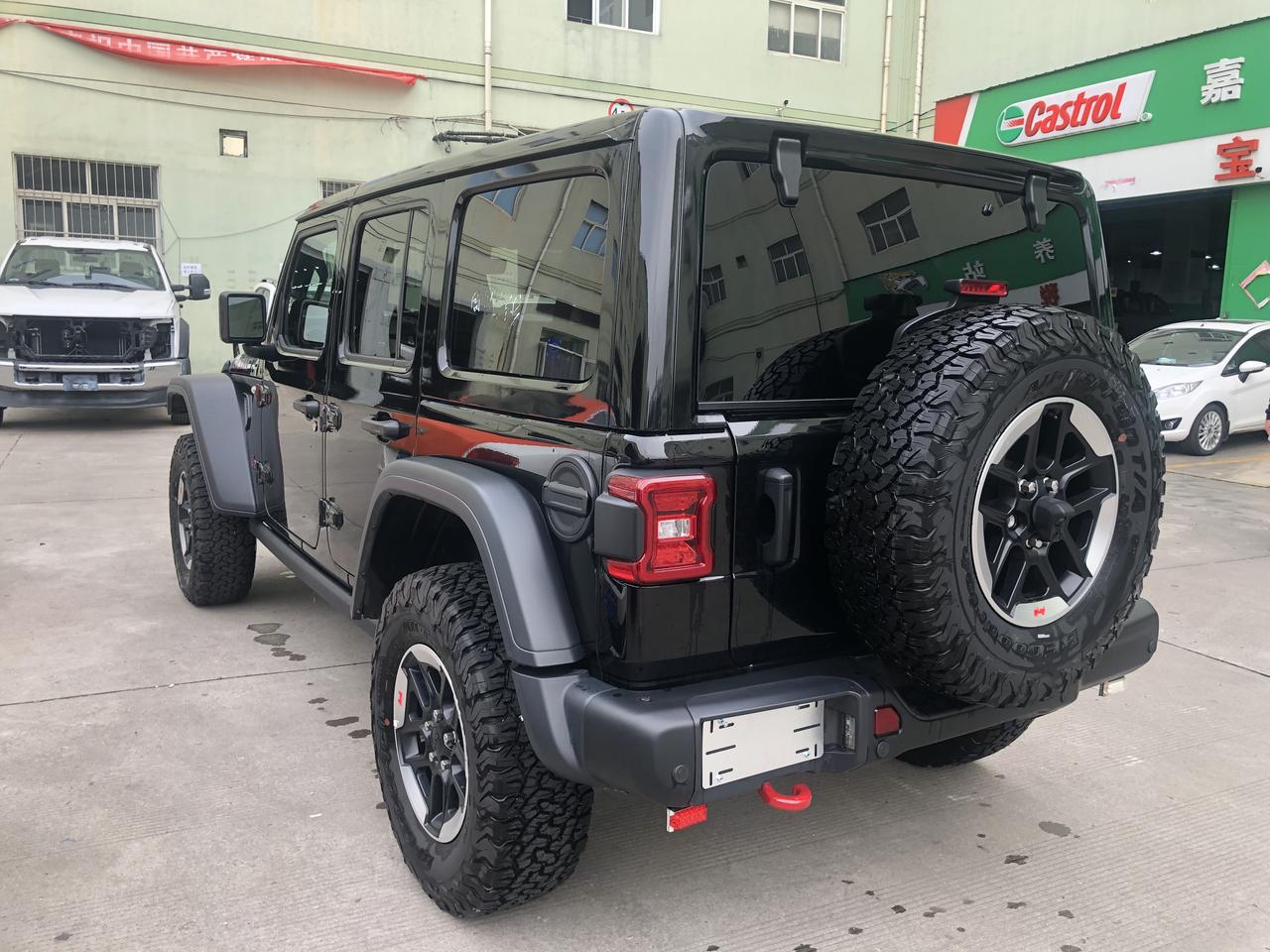 牧马人罗宾汉黑色