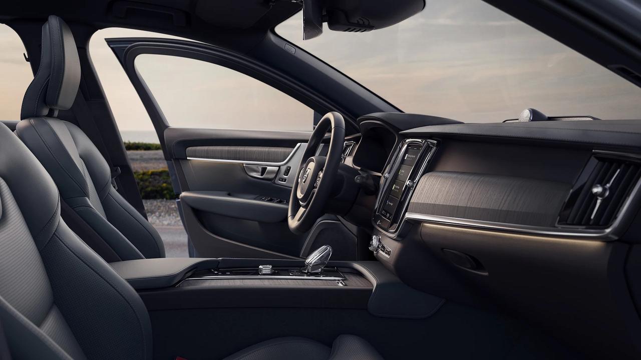 瑞典官网v90cc最新内饰照片_沃尔沃v90车友圈_懂车帝