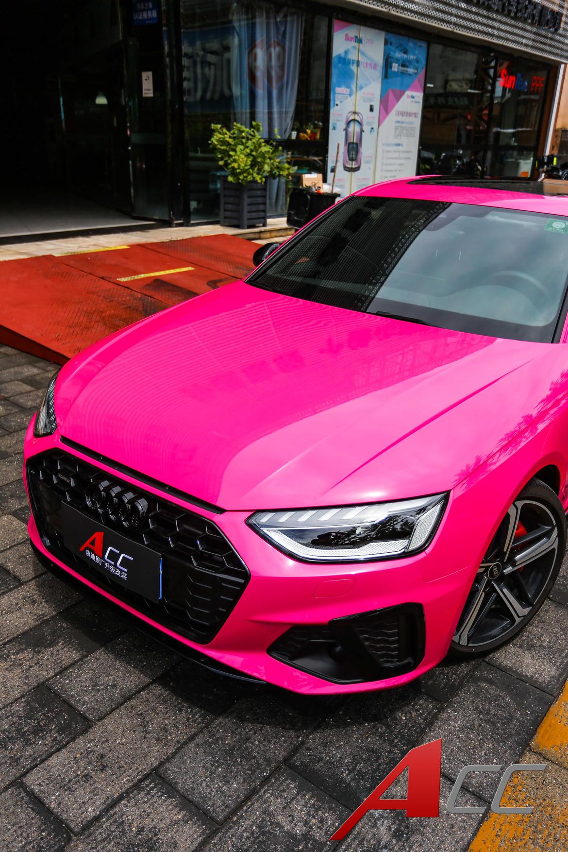 奥迪a4(b9pa)亮艳粉改色有点猛男粉那劲er了_懂车帝