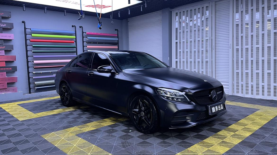 奔驰c全车改色贴膜哑光黑武士案例分享