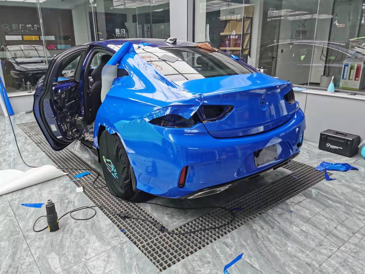 君威gs改色贴膜