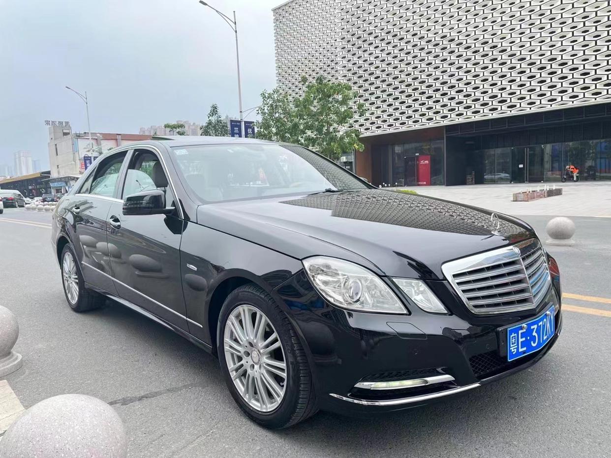 老表自用车11年上牌奔驰e200