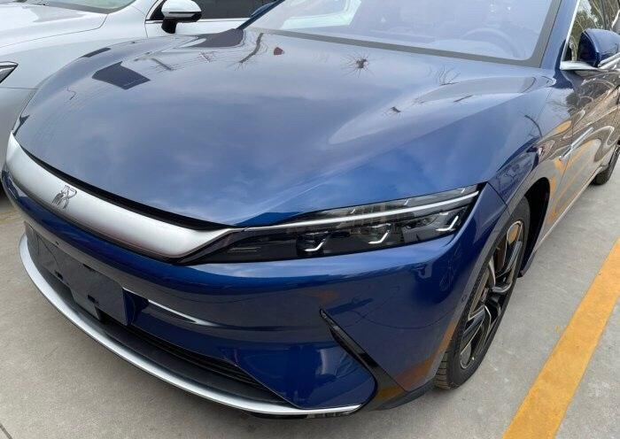 比亚迪汉最新极光蓝