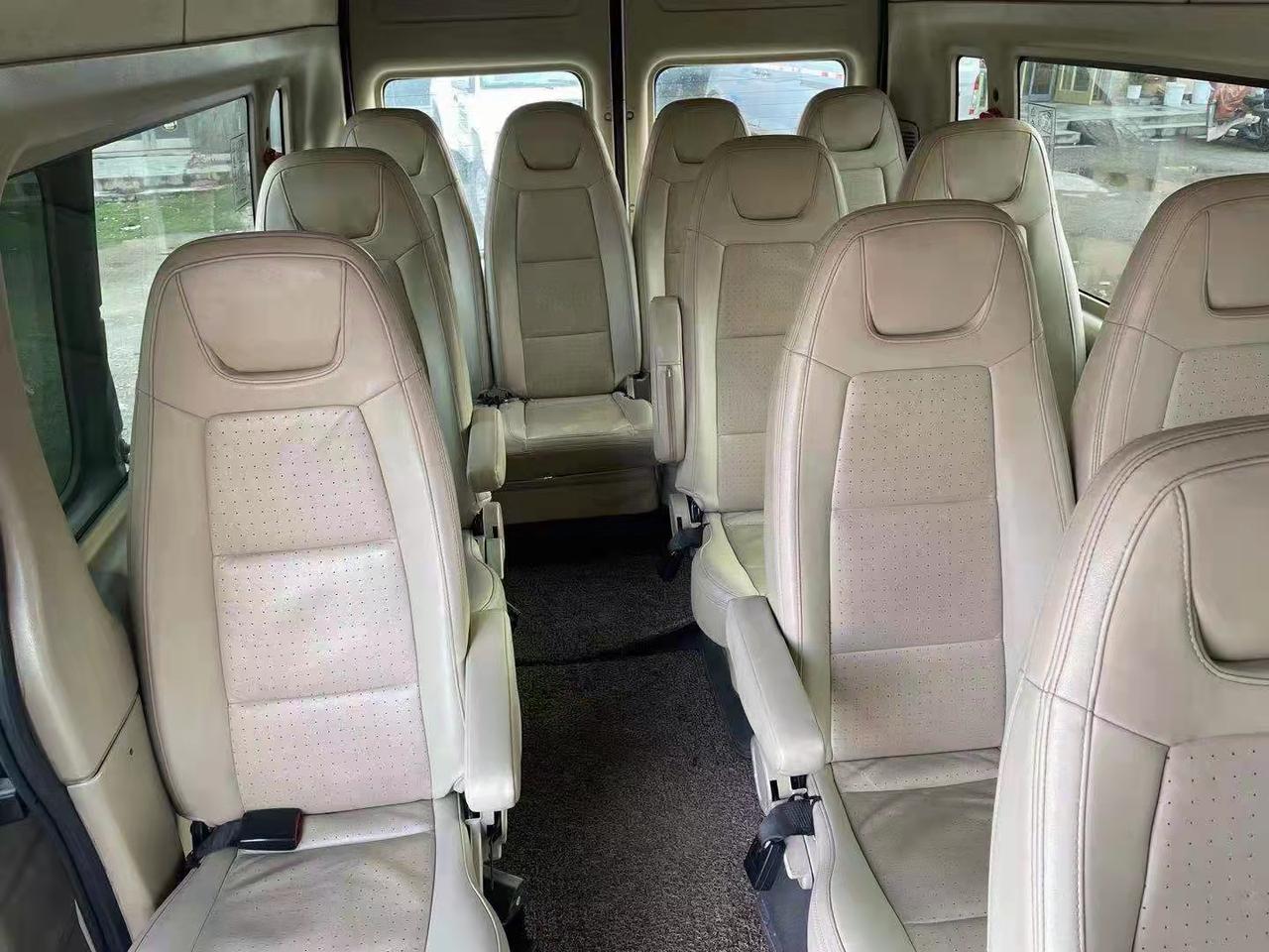 新世代全顺15座