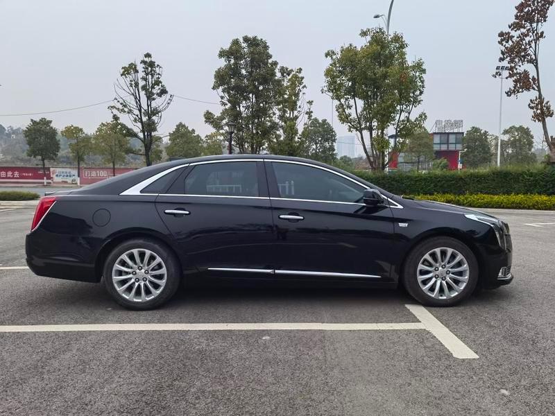 求购凯迪拉克xts19款黑色3万公里左右