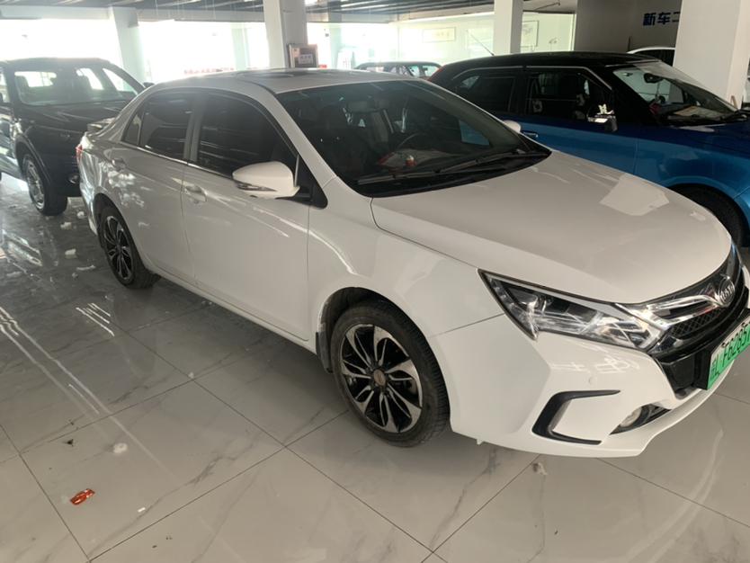 准17年比亚迪秦70