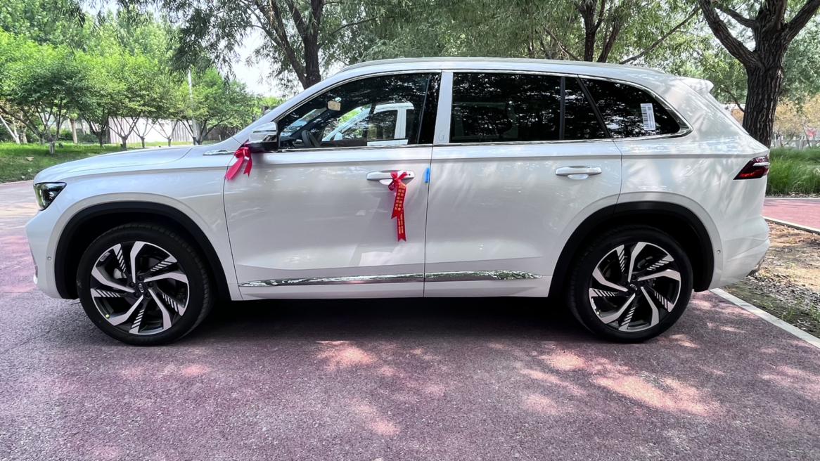 星越l智尊白色_星越l车友圈_用户5945625093171_懂车帝