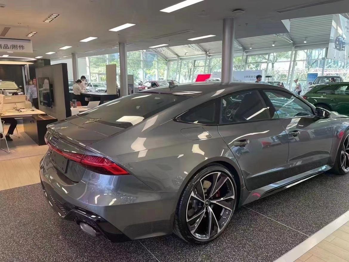 奥迪rs7 天云灰 标识4400风格_奥迪rs 7车友圈_懂车帝