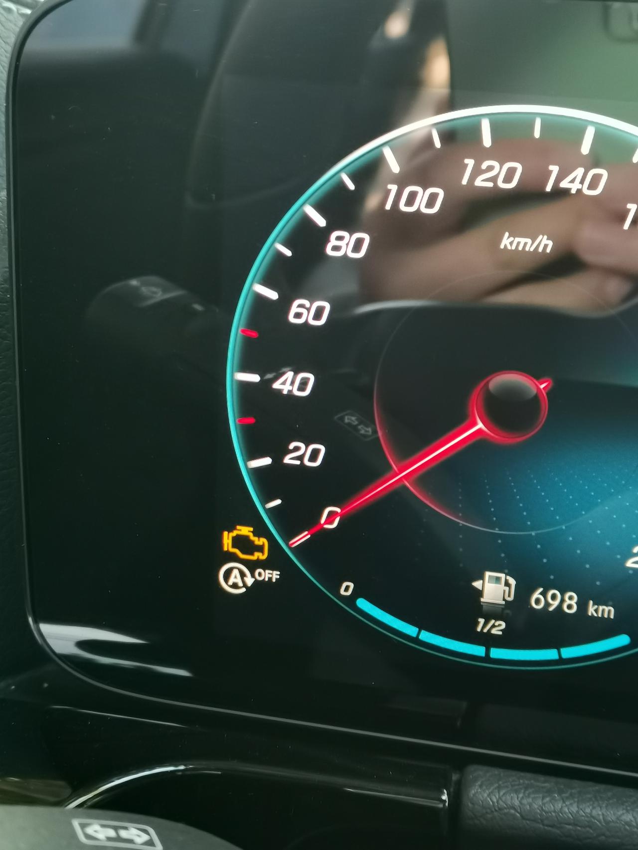 gla黄色发动机故障灯