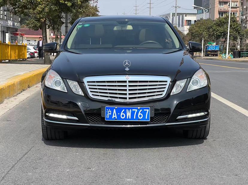 奔驰e200l 6713款上海大牌一手.全车螺丝未动.6789