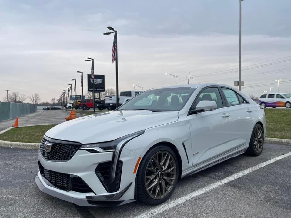 凯迪拉克ct4海外车友圈