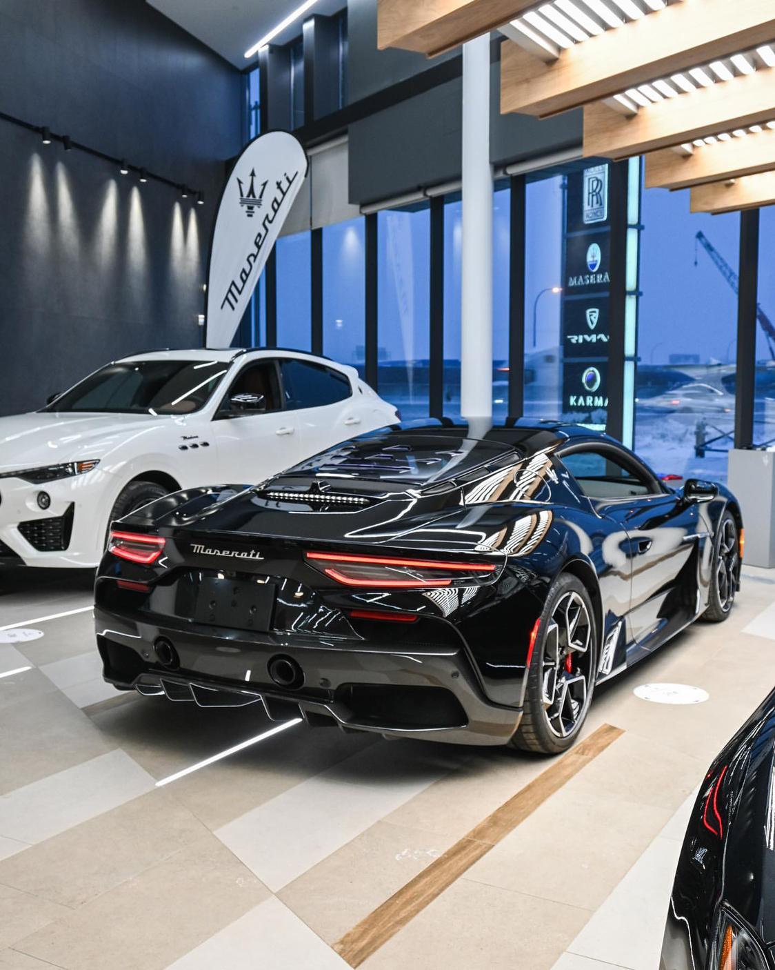 玛莎拉蒂mc20车友圈