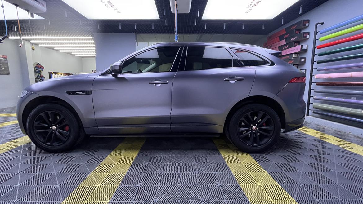 捷豹fpace全车改色贴膜电光碳灰