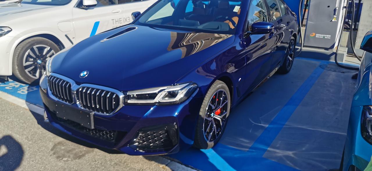 530i风尚 丹泉石蓝 提车_宝马5系(进口)车友圈_懂车帝