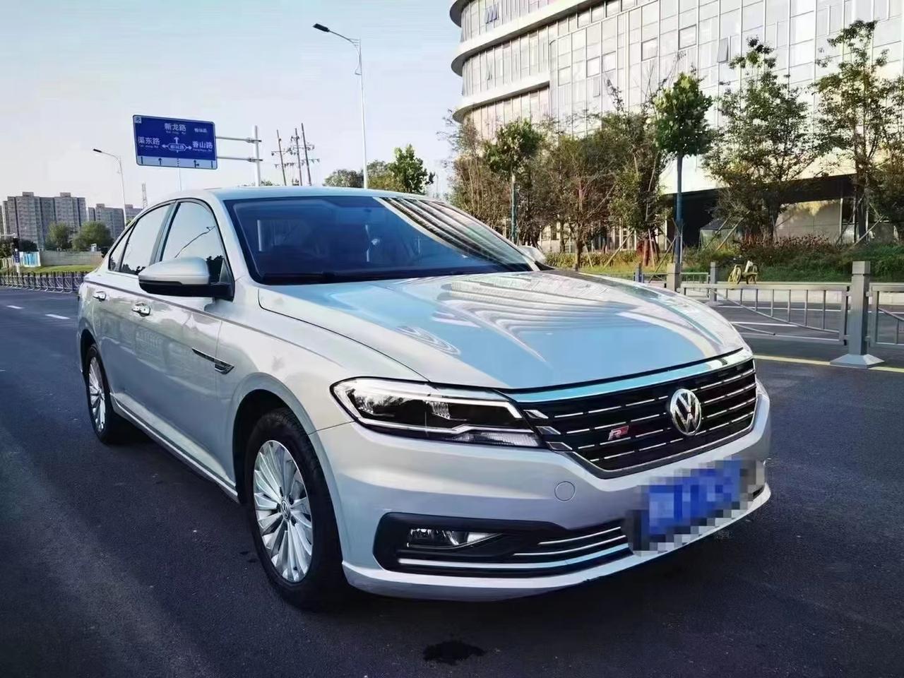 19年大众朗逸plus,1.5l自动舒适版(新车裸车1