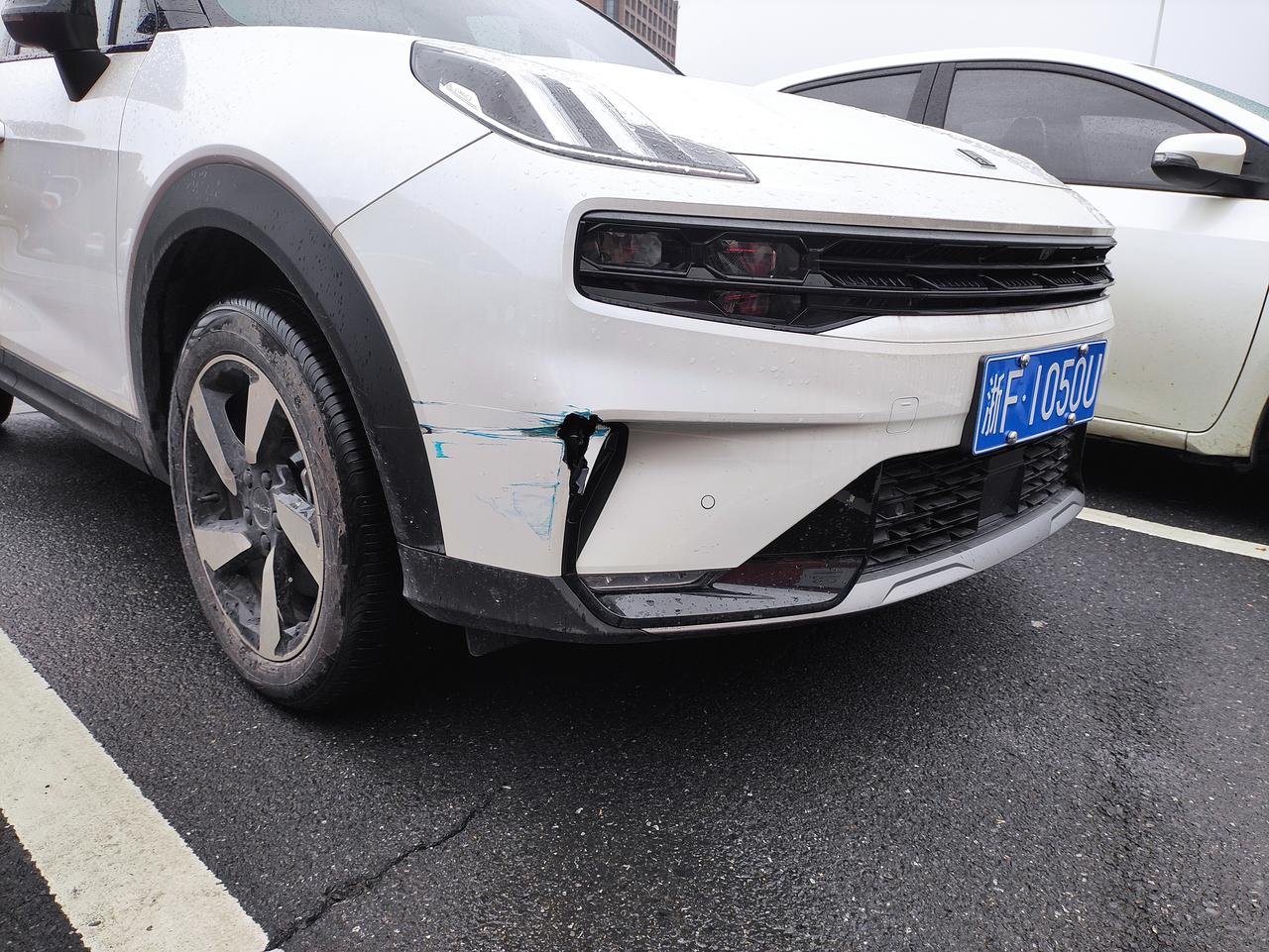 前保险杠换个多少钱_领克06车友圈_懂车帝