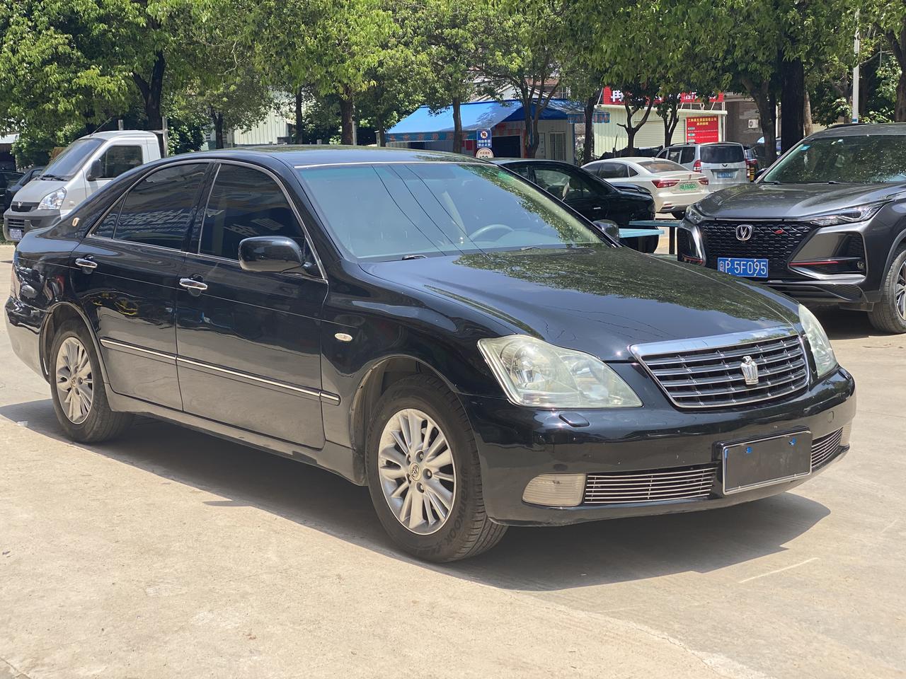 07年金标丰田皇冠2.5 v6后驱,车况靓,无水泡 无火烧