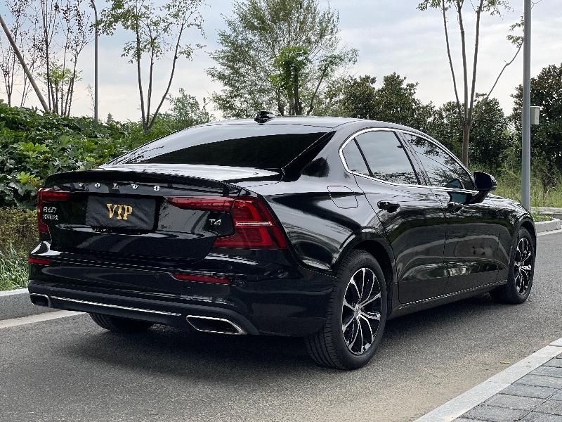 2021年1月沃尔沃s60智逸豪华版