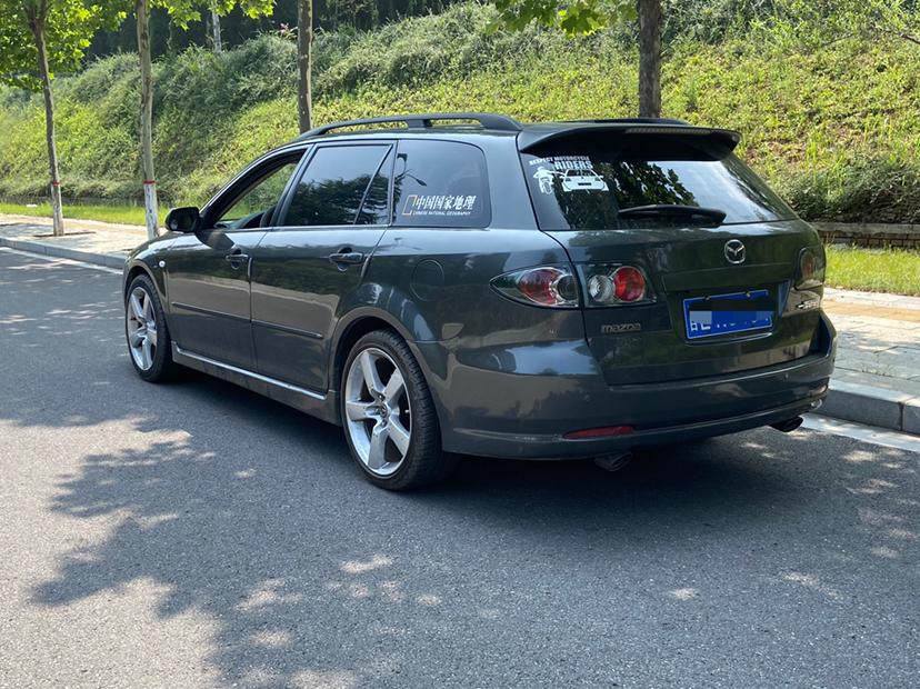 出马自达6旅行版瓦罐