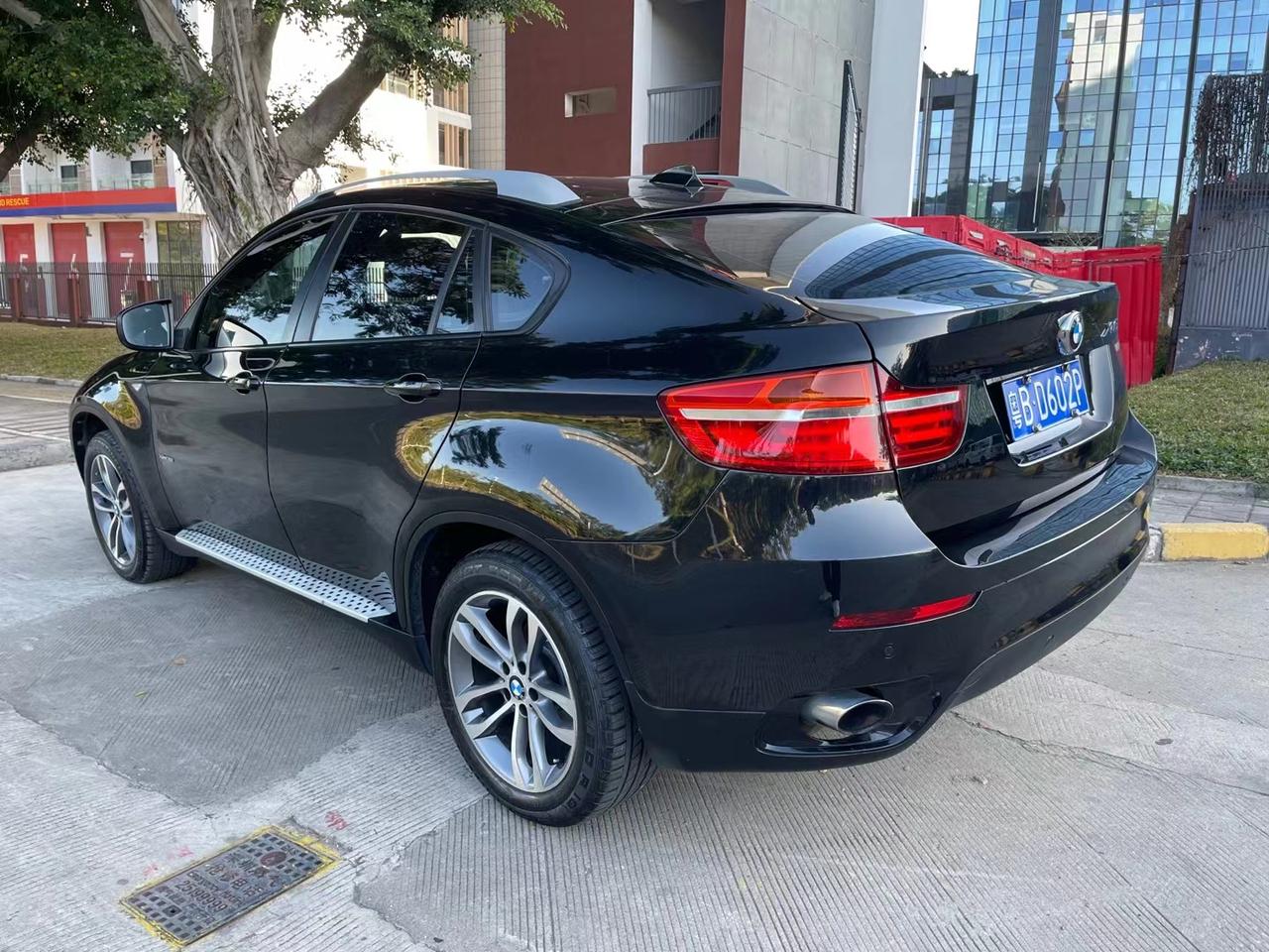 急售15年宝马x6一手车9万多公里